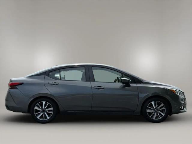 2020 Nissan Versa SV Xtronic CVT