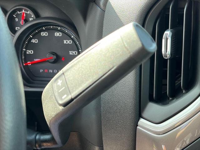 2025 Chevrolet Silverado 1500 4WD Crew Cab Short Bed Custom