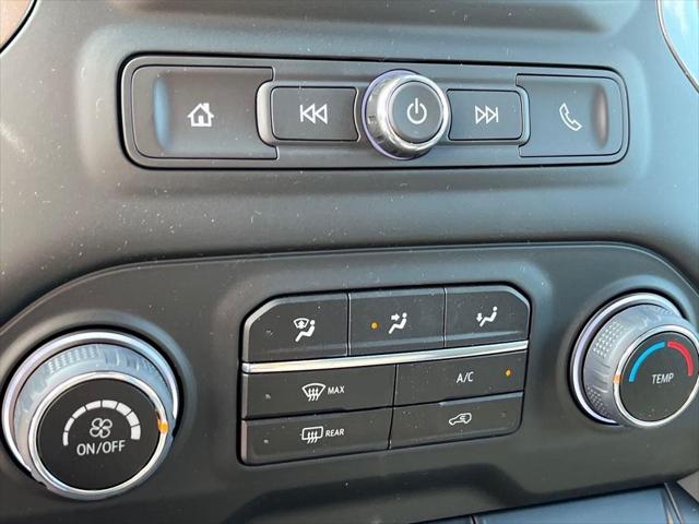 2025 Chevrolet Silverado 1500 4WD Crew Cab Short Bed Custom