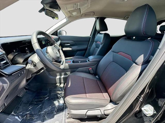 2025 Nissan Kicks SR FWD