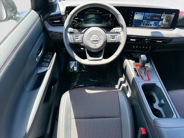 2025 Nissan Kicks SR FWD