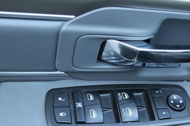 2014 Ram 1500 SLT