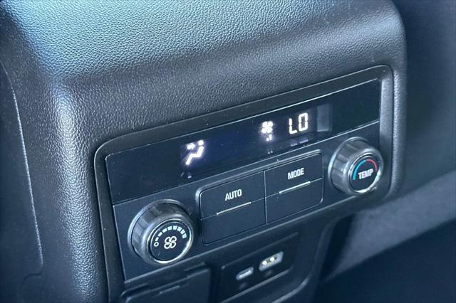 2022 GMC Acadia AWD AT4