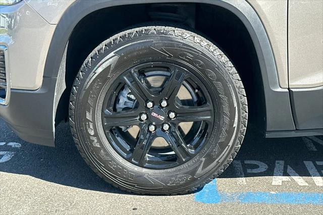 2022 GMC Acadia AWD AT4