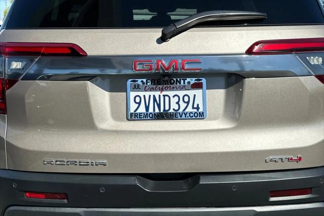 2022 GMC Acadia AWD AT4