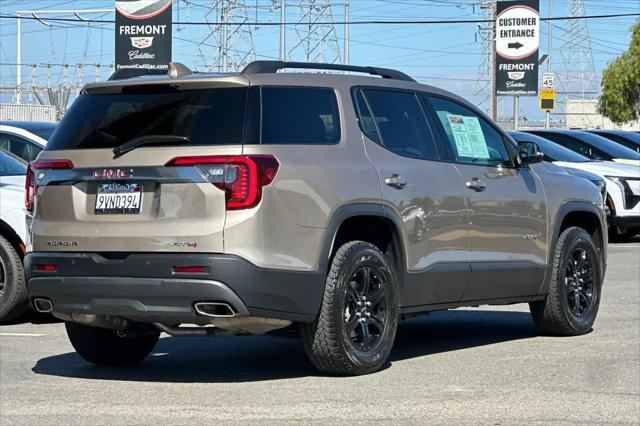 2022 GMC Acadia AWD AT4