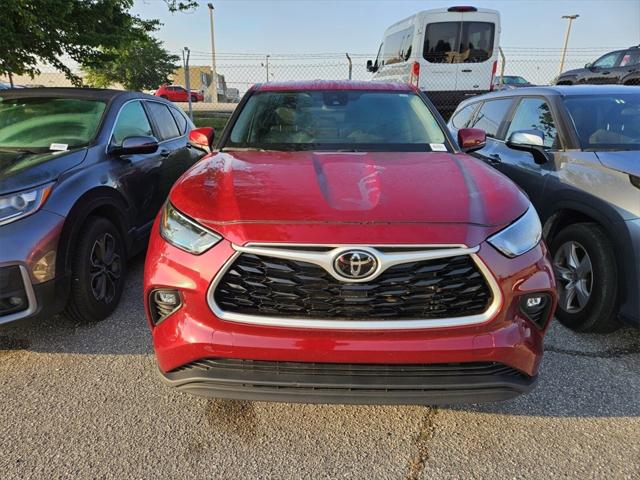 2023 Toyota Highlander LE