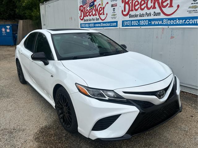 2020 Toyota Camry SE