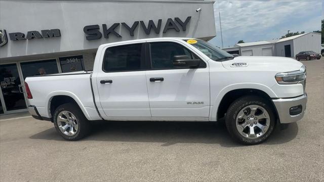 2025 RAM Ram 1500 RAM 1500 BIG HORN CREW CAB 4X4 57 BOX
