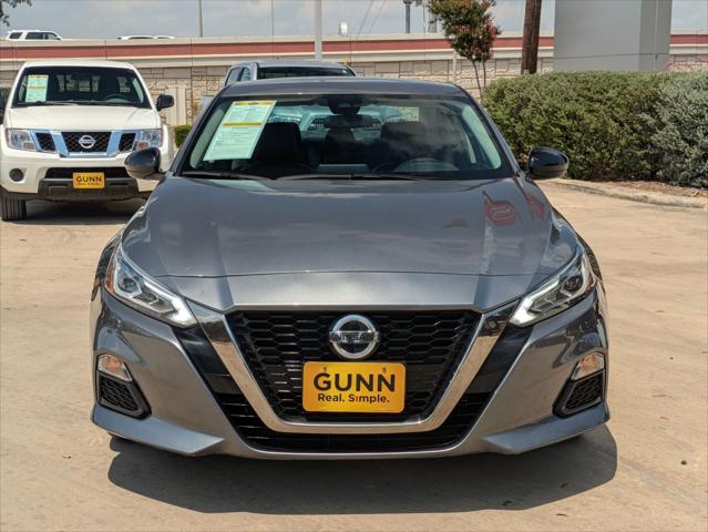 2022 Nissan Altima SR FWD
