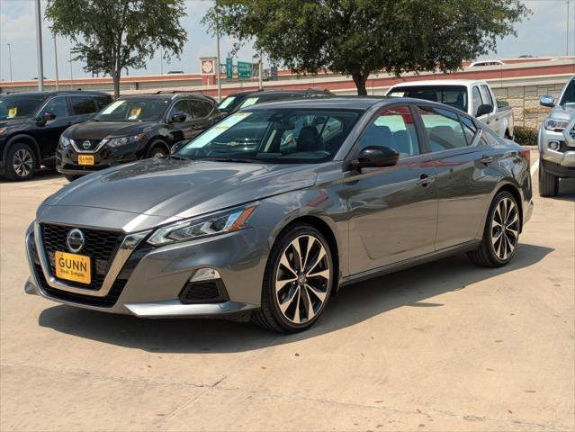 2022 Nissan Altima SR FWD