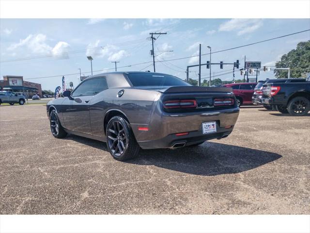 2021 Dodge Challenger SXT