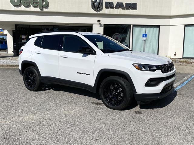 2025 Jeep Compass COMPASS LATITUDE 4X4