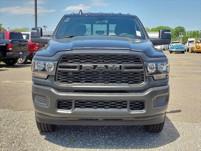 2024 RAM 2500 Tradesman Crew Cab 4x4 8 Box
