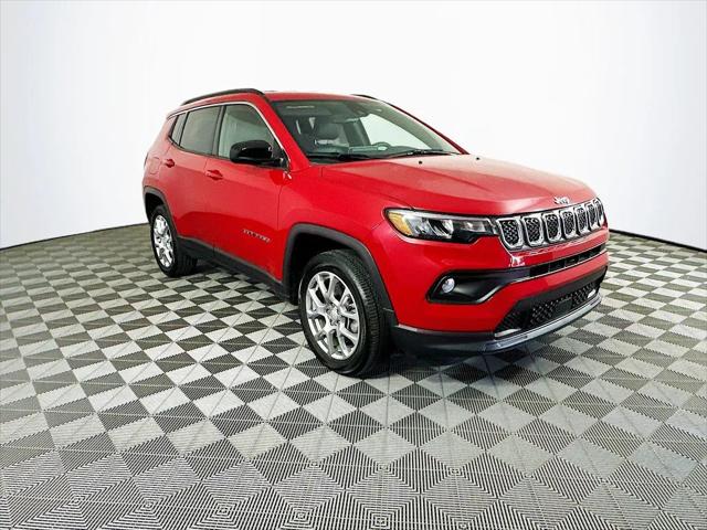 2024 Jeep Compass Latitude Lux FWD