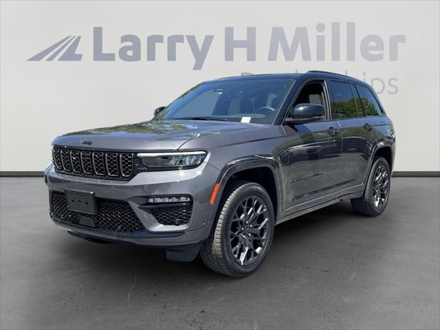 2025 Jeep Grand Cherokee GRAND CHEROKEE SUMMIT 4X4