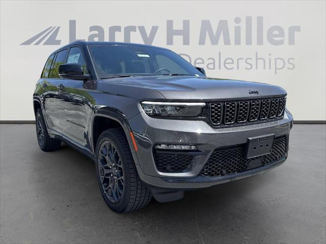 2025 Jeep Grand Cherokee GRAND CHEROKEE SUMMIT 4X4