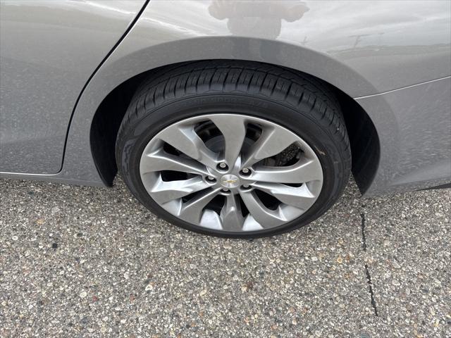 Used 2018 Chevrolet Malibu For Sale in Waterford Twp, MI