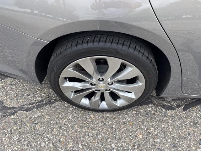 Used 2018 Chevrolet Malibu For Sale in Waterford Twp, MI