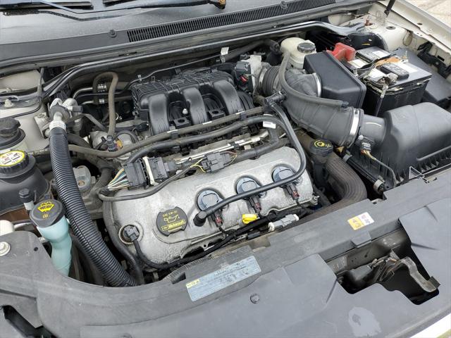 Used 2009 Ford Taurus For Sale in Waterford Twp, MI