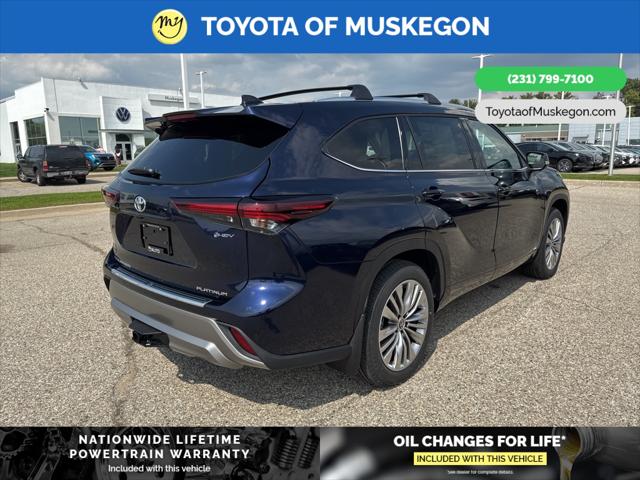 2025 Toyota Highlander Hybrid Platinum