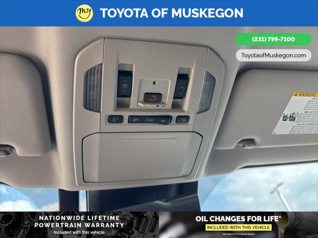 2025 Toyota Highlander Hybrid Platinum