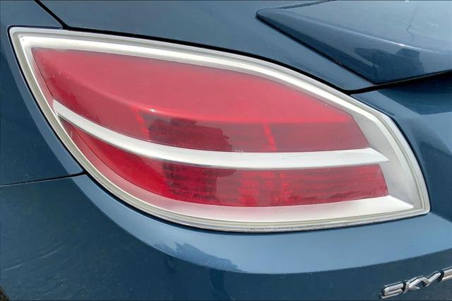 2007 Saturn Sky Red Line