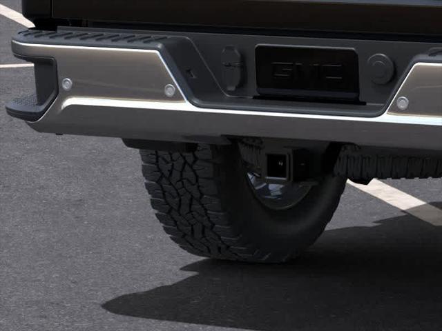 2025 GMC Sierra 2500HD 4WD Crew Cab Standard Bed SLT