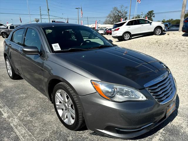 2013 Chrysler 200 Touring