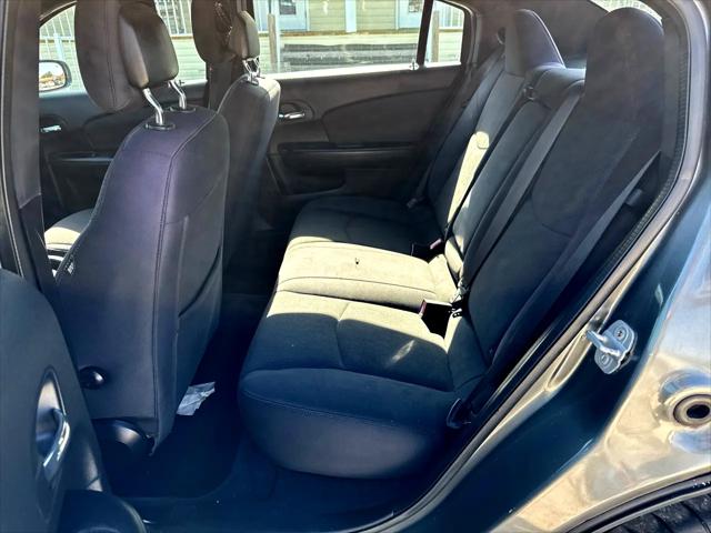 2013 Chrysler 200 Touring