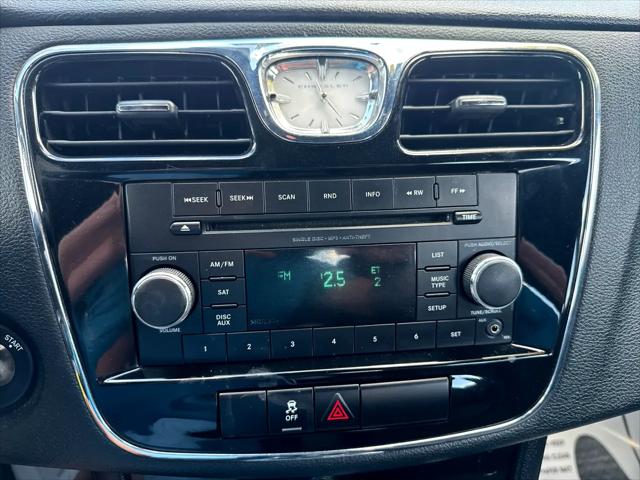 2013 Chrysler 200 Touring