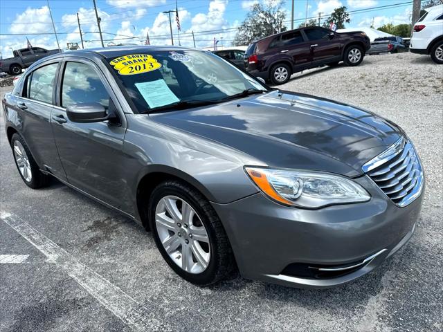 2013 Chrysler 200 Touring