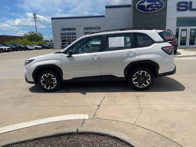 2025 Subaru Forester Base