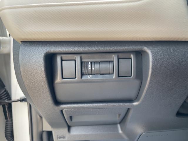 2025 Subaru Forester Base
