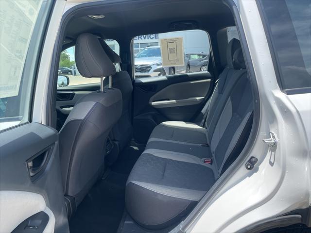 2025 Subaru Forester Base