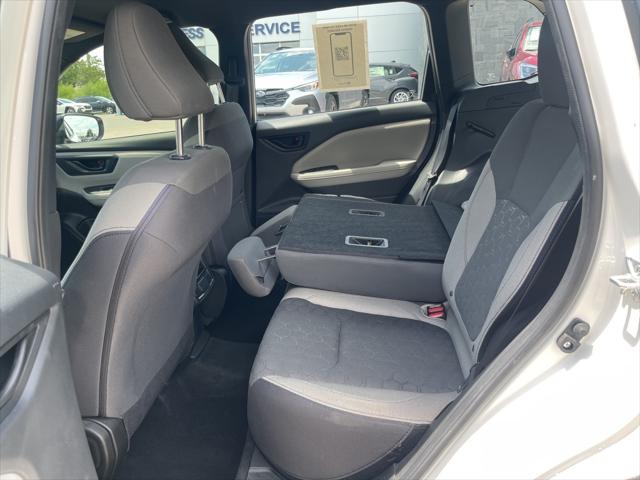 2025 Subaru Forester Base