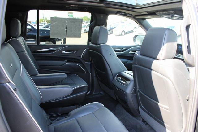 2023 Cadillac Escalade ESV 4WD Sport