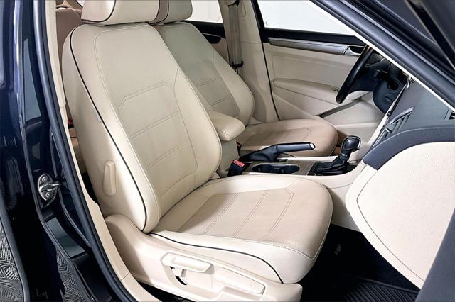 Used 2017 Volkswagen Passat For Sale in Olive Branch, MS