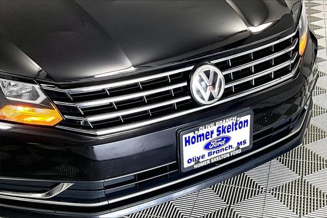 Used 2017 Volkswagen Passat For Sale in Olive Branch, MS