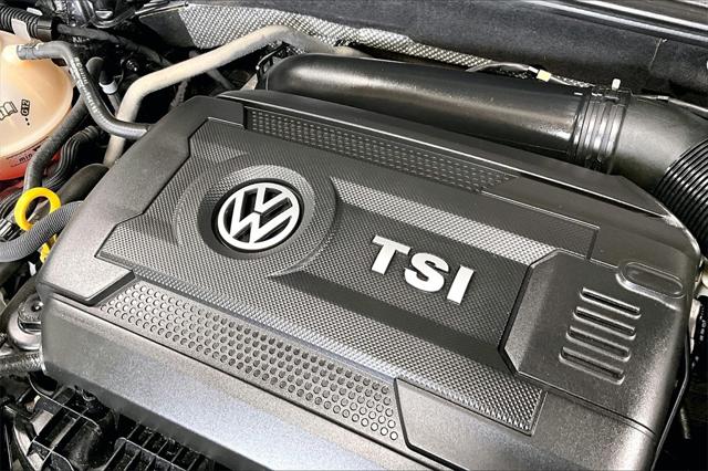 Used 2017 Volkswagen Passat For Sale in Olive Branch, MS