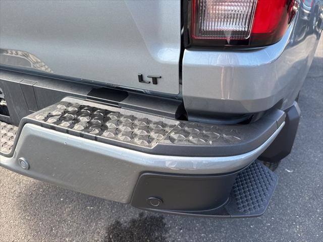 2023 Chevrolet Colorado 2WD Crew Cab Short Box LT