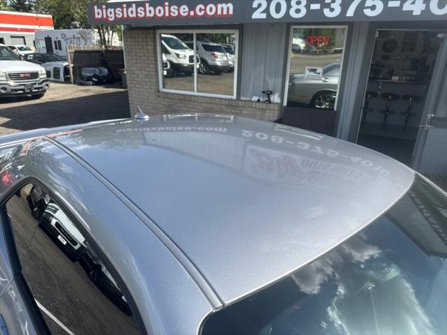 2015 Dodge Challenger SXT Plus