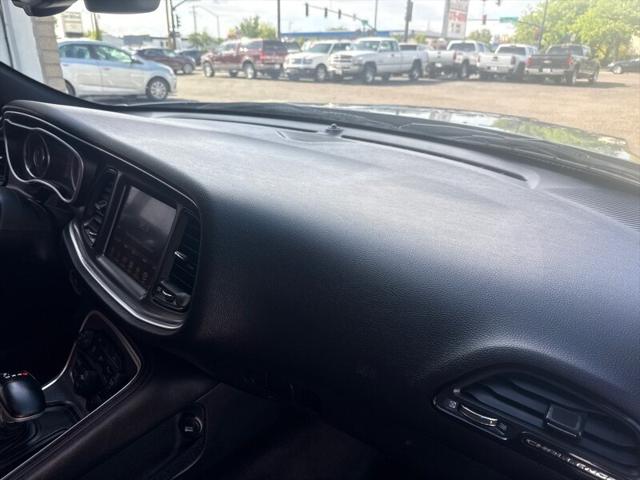 2015 Dodge Challenger SXT Plus
