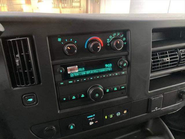 2025 GMC Savana Cutaway Work Van