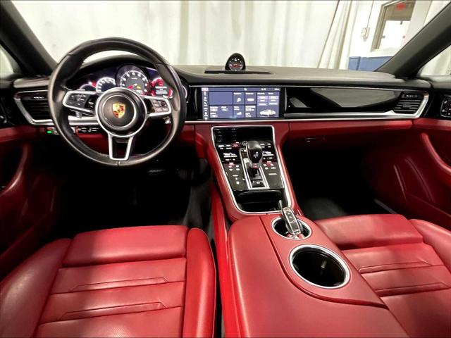 2020 Porsche Panamera 4