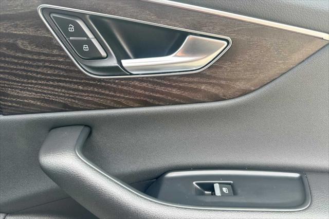 2021 Audi Q8 Premium Plus 55 TFSI quattro Tiptronic