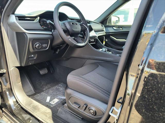 2025 Jeep Grand Cherokee GRAND CHEROKEE L LAREDO X 4X2