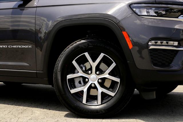 2025 Jeep Grand Cherokee GRAND CHEROKEE LIMITED 4X4