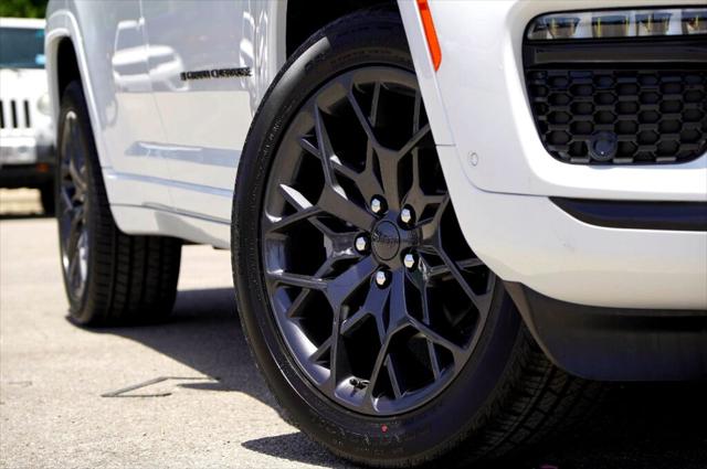 2025 Jeep Grand Cherokee GRAND CHEROKEE SUMMIT 4X4