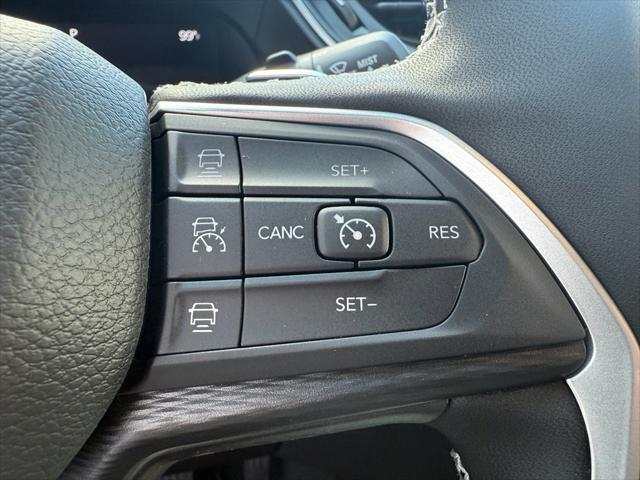 2025 Jeep Grand Cherokee Altitude X 4x2